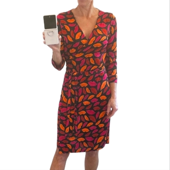 DIANE VON FURSTENBERG Julian Silk Jersey Wrap Dress in Midnight Kiss Multi - Picture 6 of 15